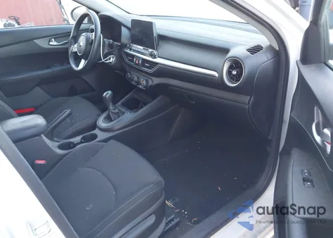 2021 Kia Forte Fe из США, поврежденный, VIN 3KPF24AD1ME369301